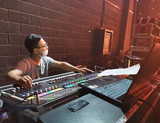 北京龍視星光-北京演播廳出租,北京晚會活動策劃,北京演播室,北京演播廳租賃